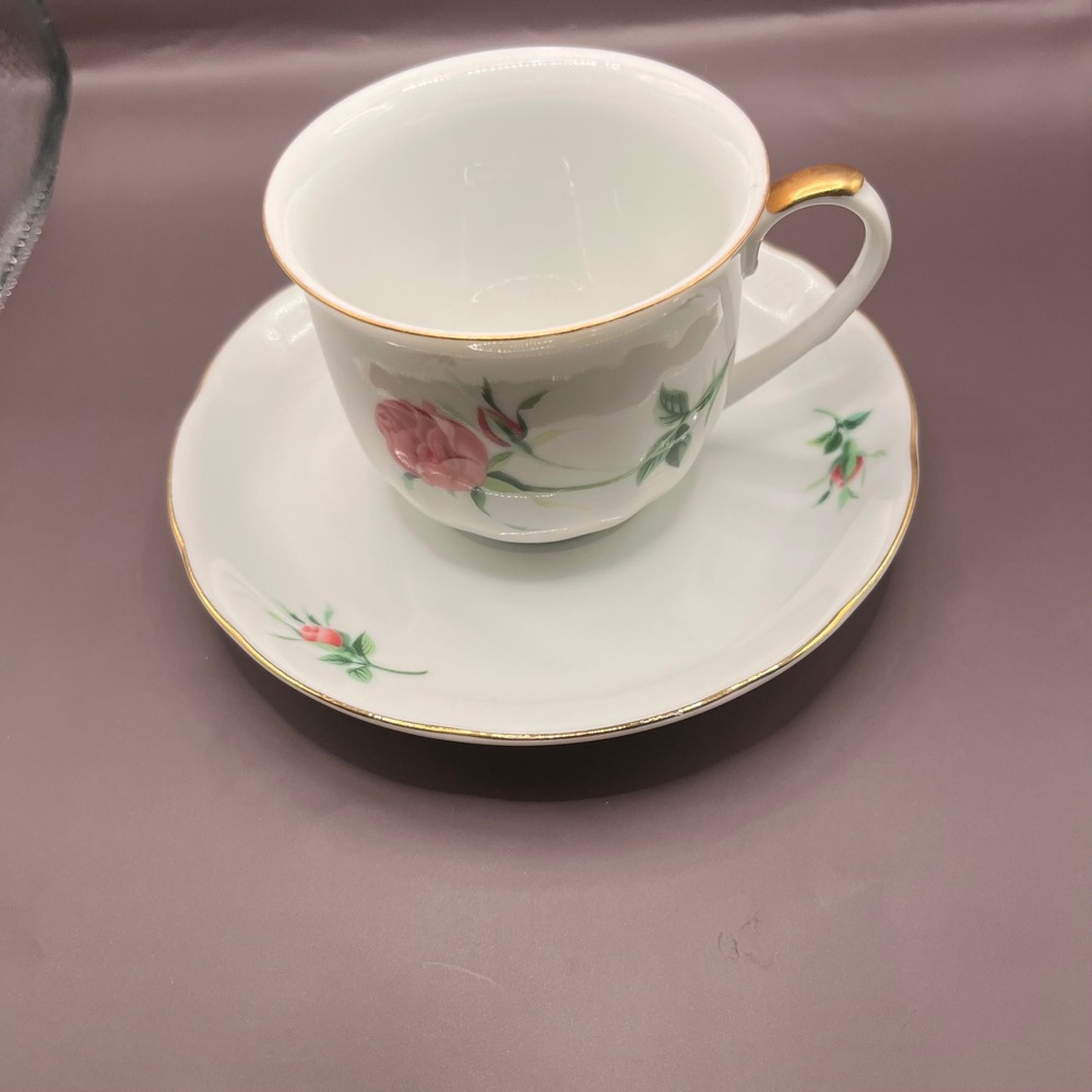 Floral Tea Cup and Saucer Set Gold Trimmed‎ Delicate Porcelain